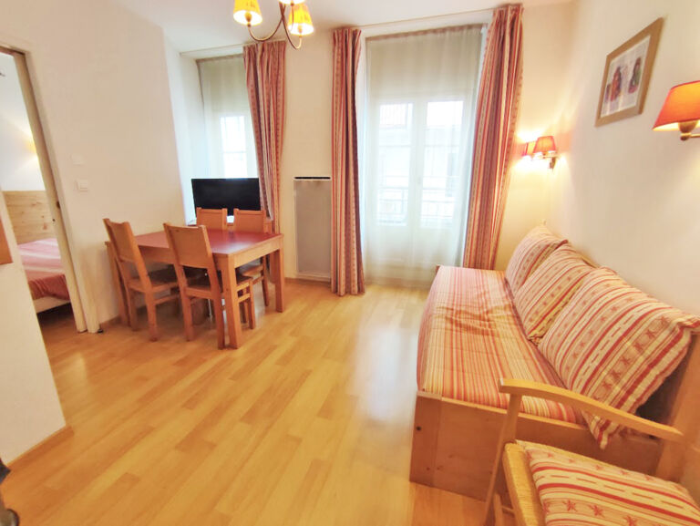 appartement-oo-luchon salon-pyrenees31