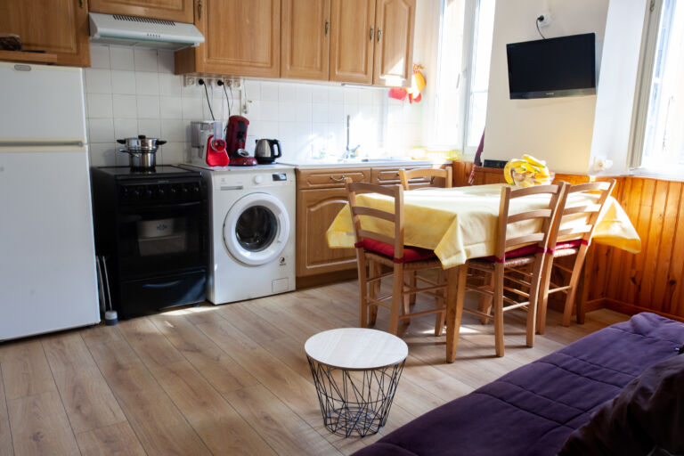 appartement-chamayou-sejour-cuisine-luchon-pyrenees31