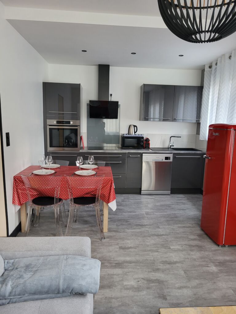 appartement-t2-bolzoni-cuisine-luchon-pyrenees31
