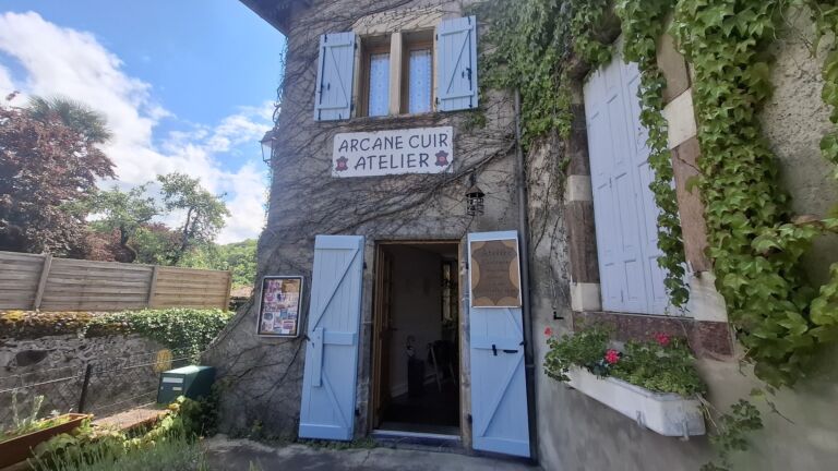arcane-cuir-st-bertrand-pyrenees31