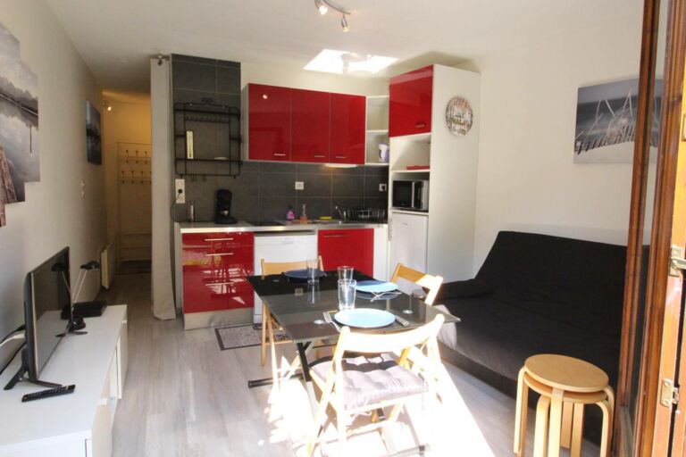 Studio-appartement-acanthe-luchon-pyrenees