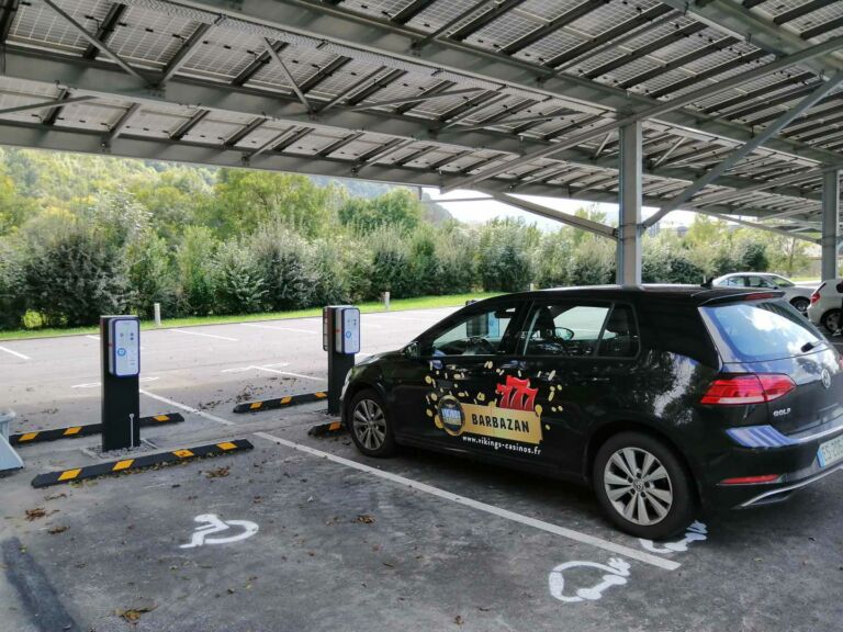 Borne électriques casino de Barbazan (1)