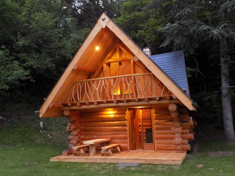 gite-de-groupe-pyrénees-emotion-malvezie-chalet