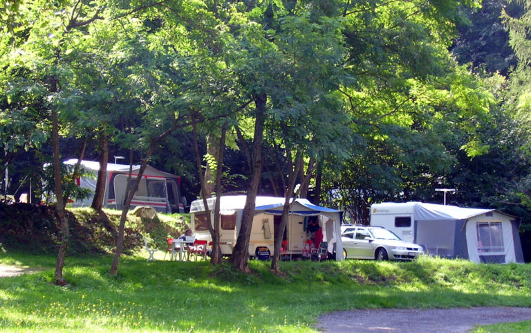 camping-emplacements-saint-mamet-pyrenees31