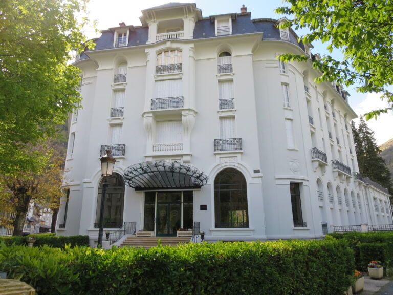 Façade.1