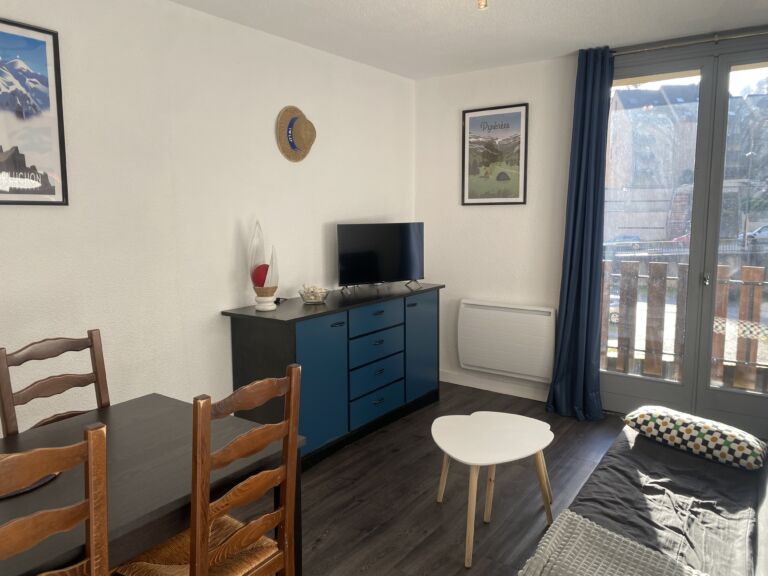 Appartement-geneau-salon-luchon-pyrenees31