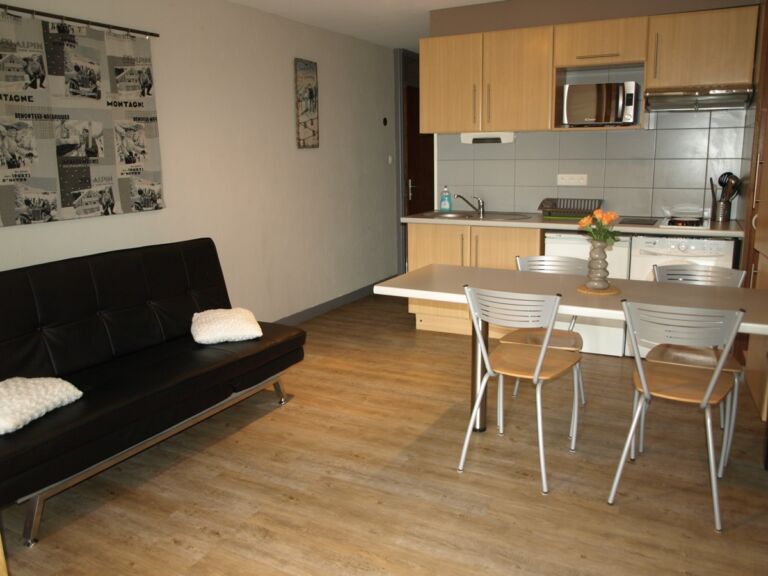 STUDIO 3