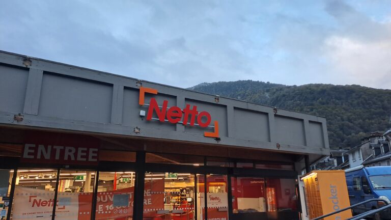netto-facade-luchon-pyrenees31