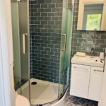 appartement-joudiou-coin-salle d'eau-luchon-pyrenees31