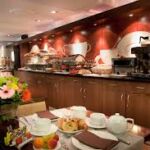 hotel-alti-luchon-salle-petit-dejeuner
