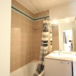 appartement-JR2307-residence-jardin-du-ramel-sdb-achante-pyrenees31