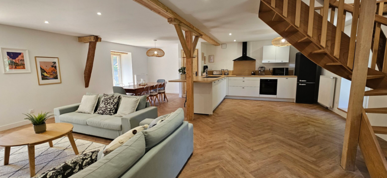 les-echappees-belles-ostau-antignac-salonappartement-les-ecahppées-belle-l-ostau