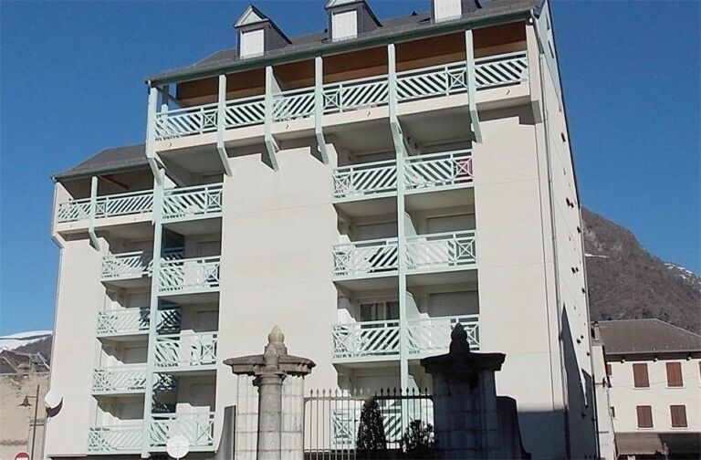 appartement-tsac21-luchon-residence-terrasse-lit-pyrenees31