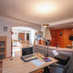 au-village-dame-salon-séjour2-castillon-de-larboust-pyrenees31