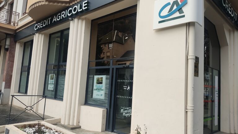 credit-agricole-luchon-pyrenees31