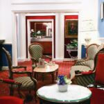 hotel-etigny-18-2022-luchon-couloir