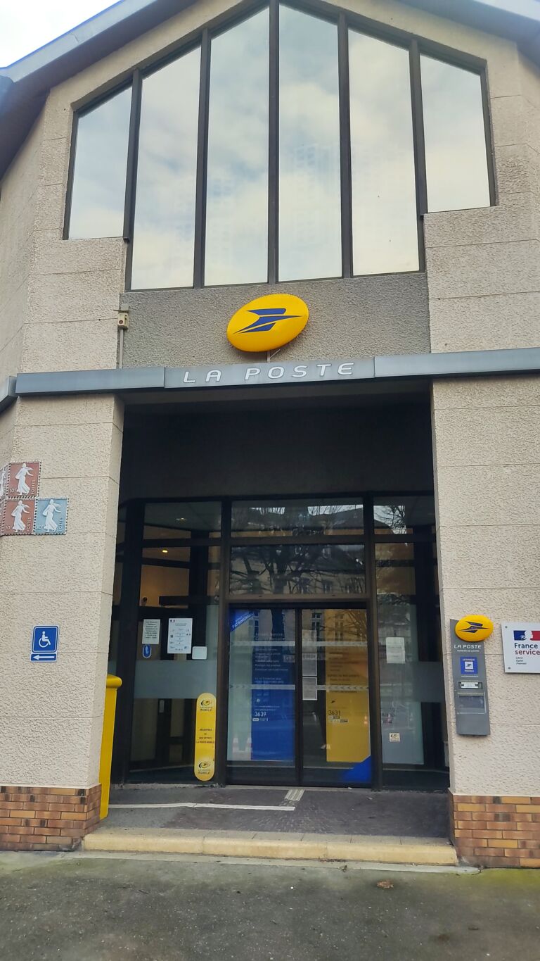 la-poste-luchon-pyrenees31