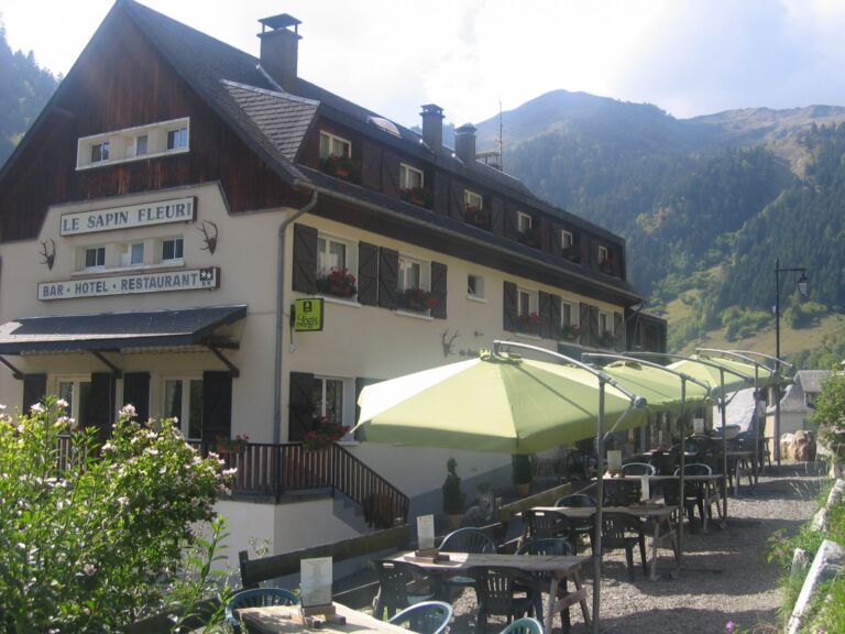 HOTEL RESTAURANT LE SAPIN FLEURI