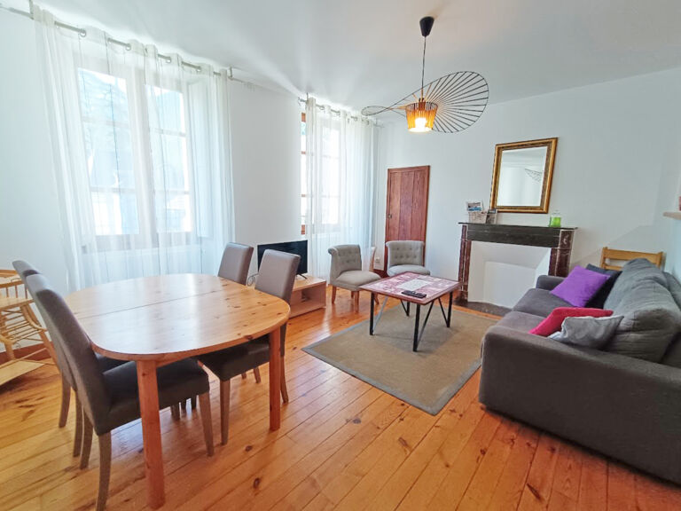 appartement-villa-henry-cerf-luchon séjour-pyrenees31