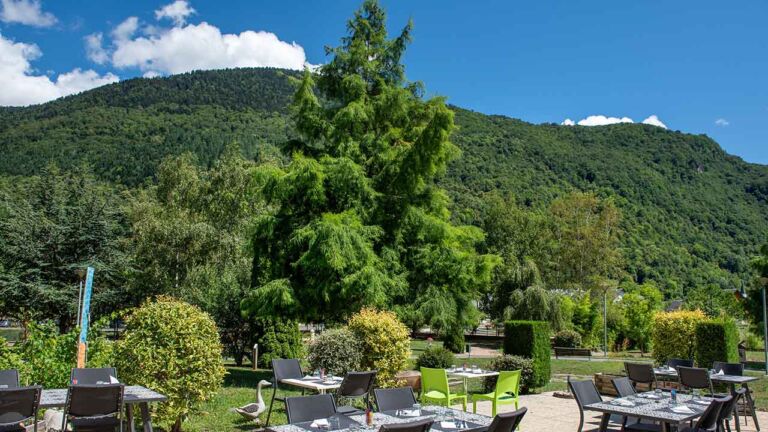 restaurant-balcons-des-pyrenees-saint-mamet-autre-vue