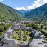 restaurant-balcons-des-pyrenees-saint-mamet-exterieur-vue