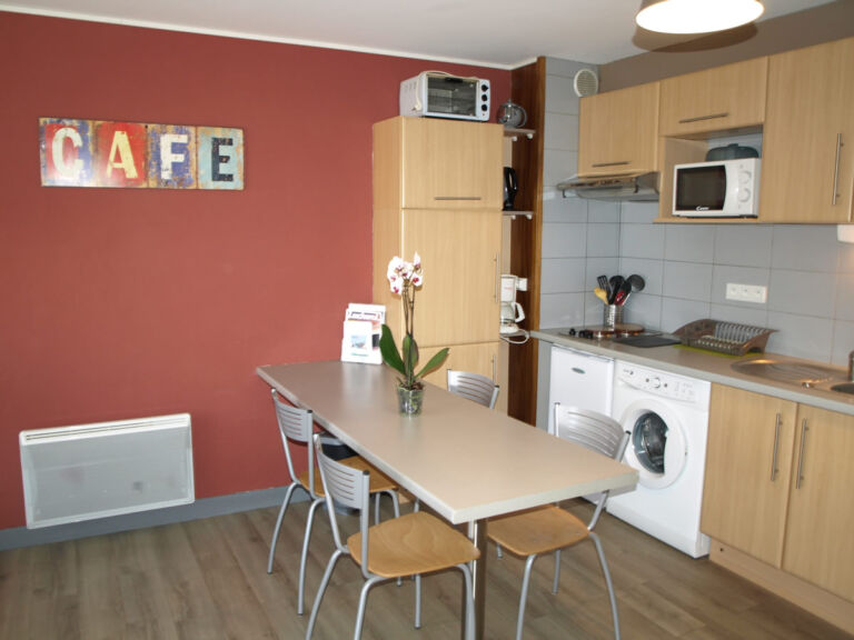 studio-n3-le vieux-moulin-luchon-cuisine-pyrenees31